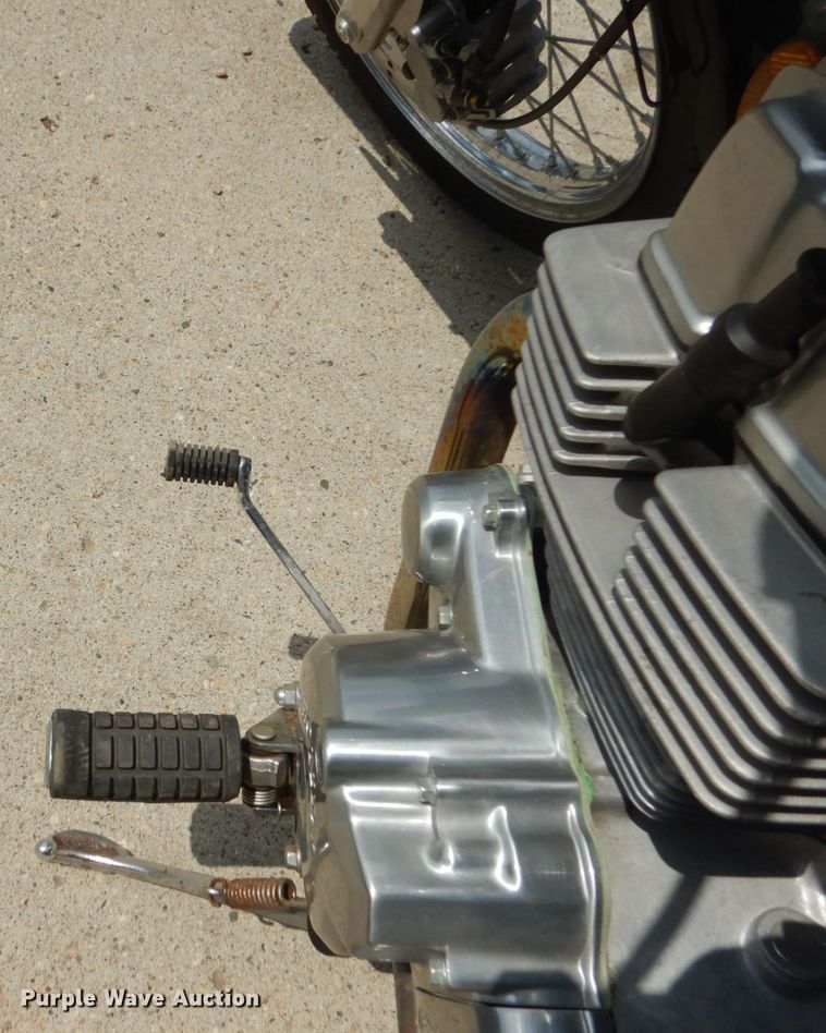 image for item FT9045 2002 Honda Rebel motorcycle