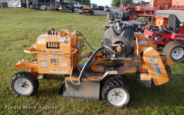 image for item FT9064 Bandit 2100SP stump grinder