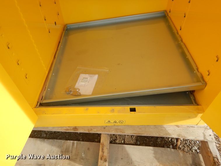 image for item FT9065 Safety cabinet