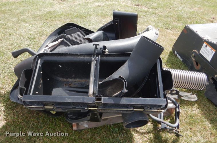 image for item FT9066 Gravely ZTX lawn mower bagger