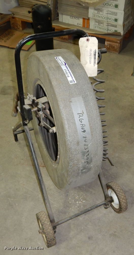 image for item FY9218 Spartan camera reel