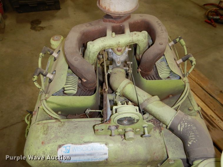 image for item FY9222 Wisconsin VH1D four cylinder gas engine