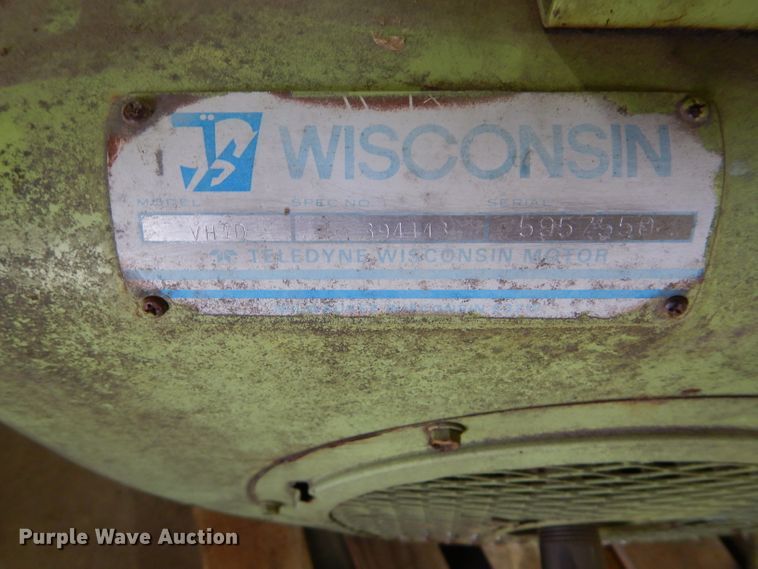 image for item FY9222 Wisconsin VH1D four cylinder gas engine