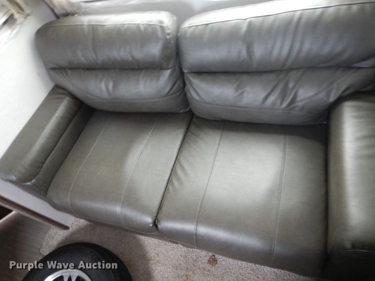 image for item GA9105 2019 Keystone Passport  camper