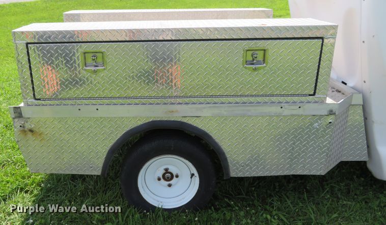 image for item GI9194 2002 GEM E825  utility vehicle