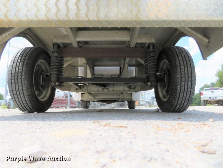 image for item GI9194 2002 GEM E825  utility vehicle