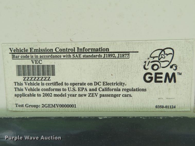 image for item GI9194 2002 GEM E825  utility vehicle