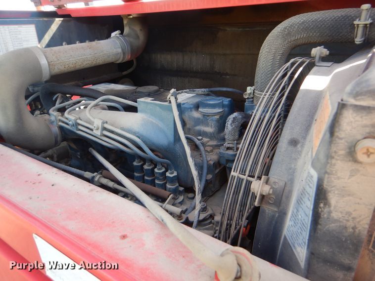 image for item GM9118 2006 Moffett M5500  piggyback forklift