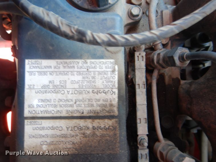 image for item GM9118 2006 Moffett M5500  piggyback forklift