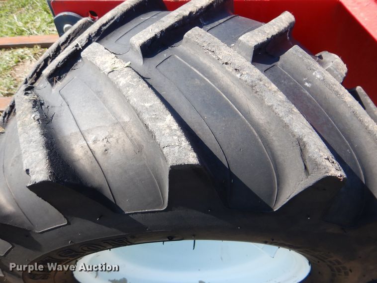 image for item GM9118 2006 Moffett M5500  piggyback forklift