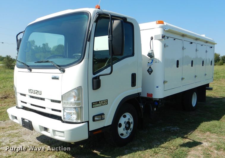 image for item GM9119 2012 Isuzu NPR  refrigerated truck