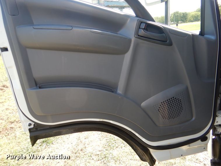 image for item GM9119 2012 Isuzu NPR  refrigerated truck