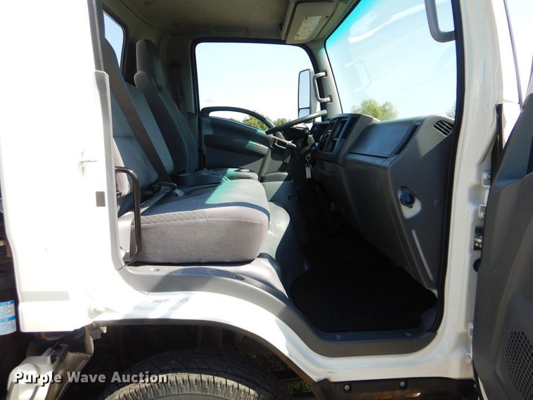 image for item GM9119 2012 Isuzu NPR  refrigerated truck