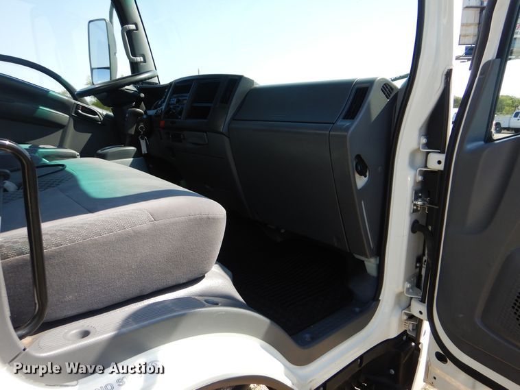 image for item GM9119 2012 Isuzu NPR  refrigerated truck