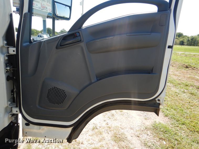 image for item GM9119 2012 Isuzu NPR  refrigerated truck