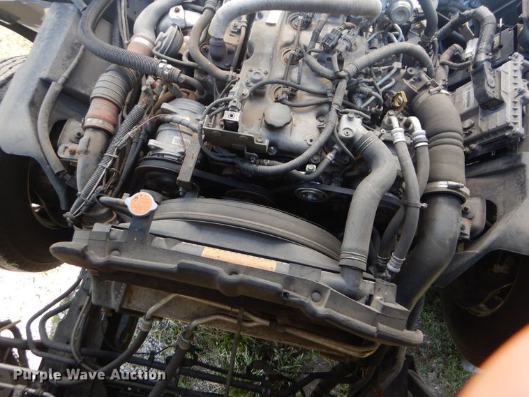 image for item GM9119 2012 Isuzu NPR  refrigerated truck