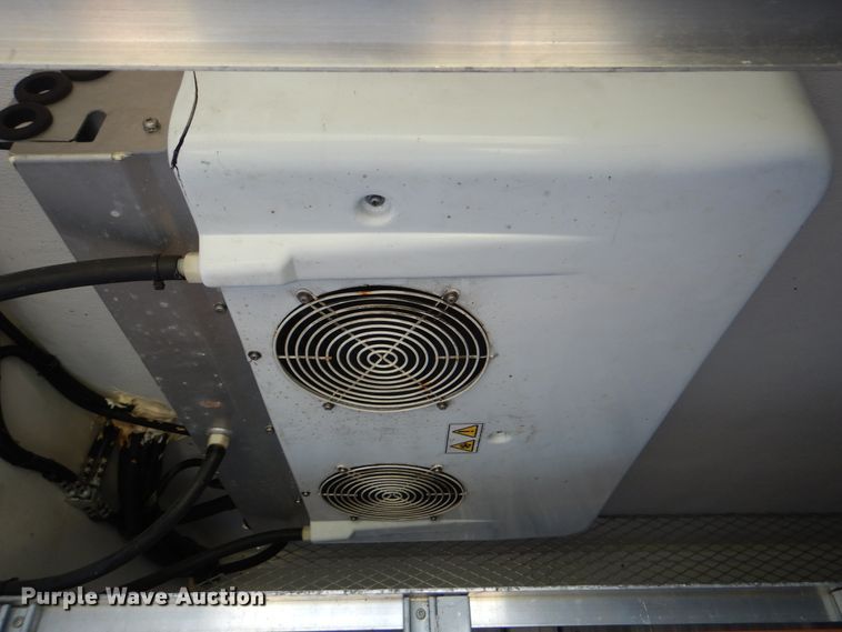 image for item GM9119 2012 Isuzu NPR  refrigerated truck