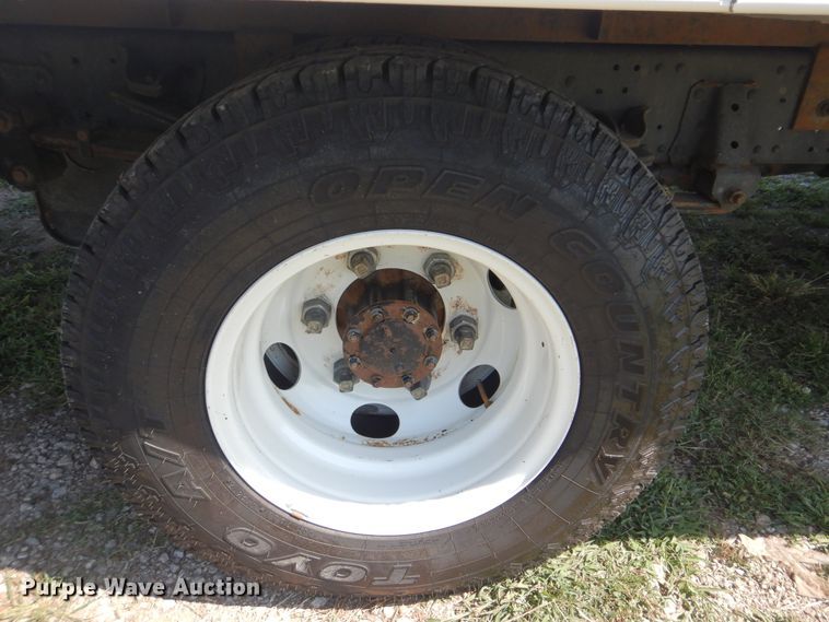 image for item GM9119 2012 Isuzu NPR  refrigerated truck