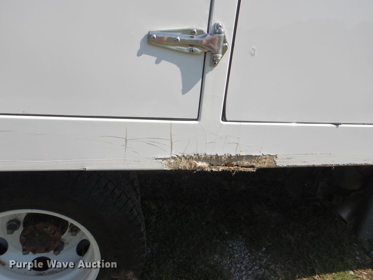 image for item GM9119 2012 Isuzu NPR  refrigerated truck