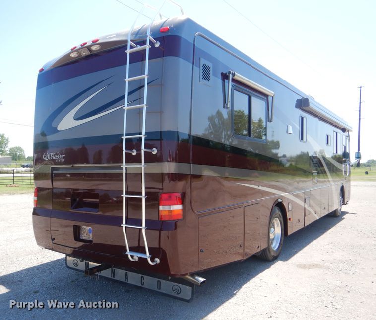 image for item GM9126 2003 Monaco Windsor 40PBDD  RV