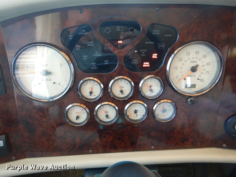 image for item GM9126 2003 Monaco Windsor 40PBDD  RV