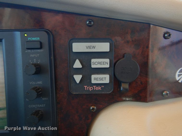 image for item GM9126 2003 Monaco Windsor 40PBDD  RV