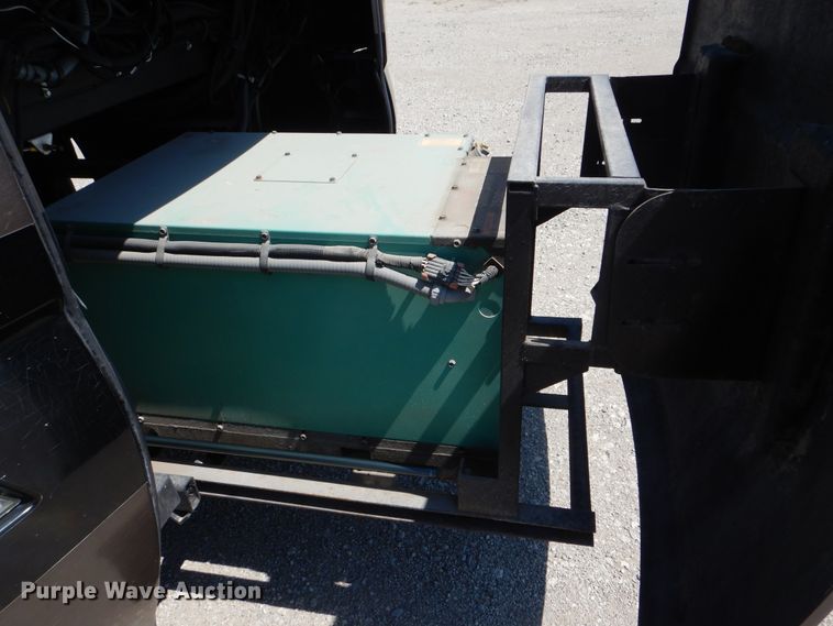 image for item GM9126 2003 Monaco Windsor 40PBDD  RV