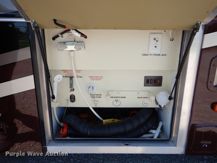 image for item GM9126 2003 Monaco Windsor 40PBDD  RV