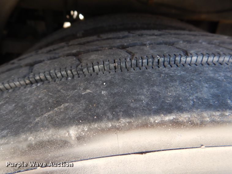 image for item GM9126 2003 Monaco Windsor 40PBDD  RV