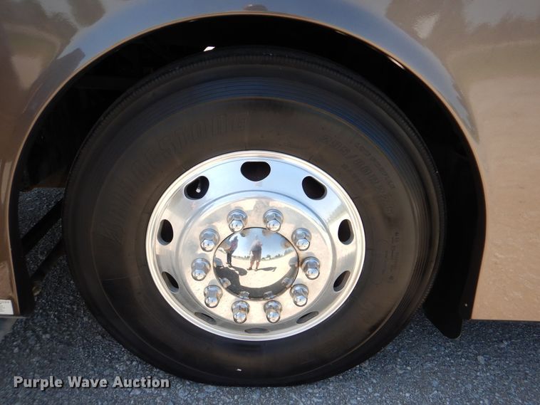 image for item GM9126 2003 Monaco Windsor 40PBDD  RV