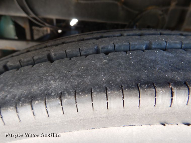 image for item GM9126 2003 Monaco Windsor 40PBDD  RV