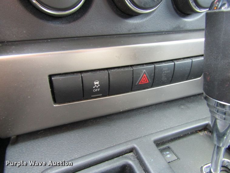 image for item GQ9090 2012 Jeep Liberty  SUV