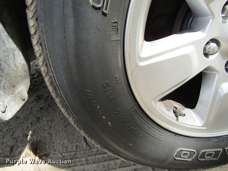 image for item GQ9090 2012 Jeep Liberty  SUV