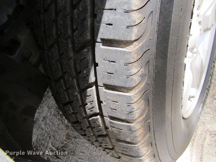 image for item GQ9090 2012 Jeep Liberty  SUV