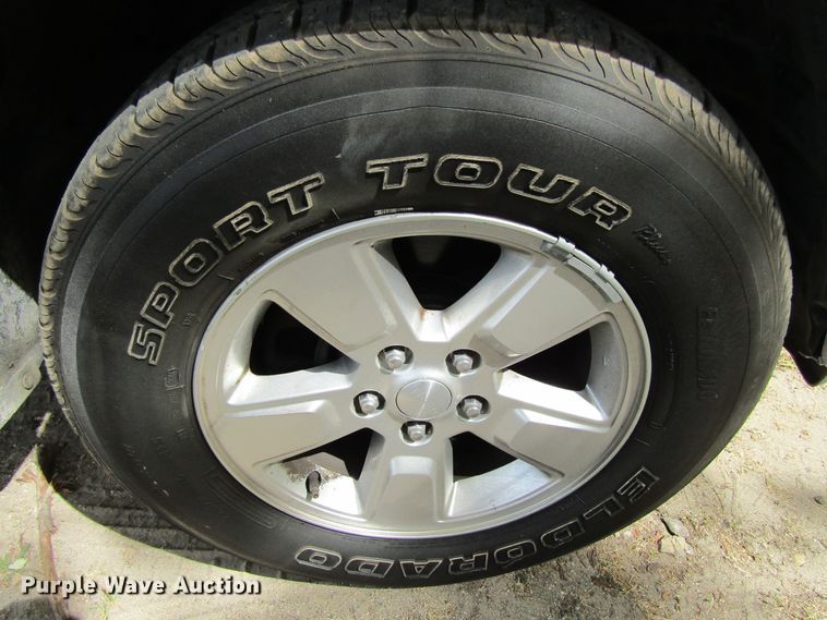 image for item GQ9090 2012 Jeep Liberty  SUV