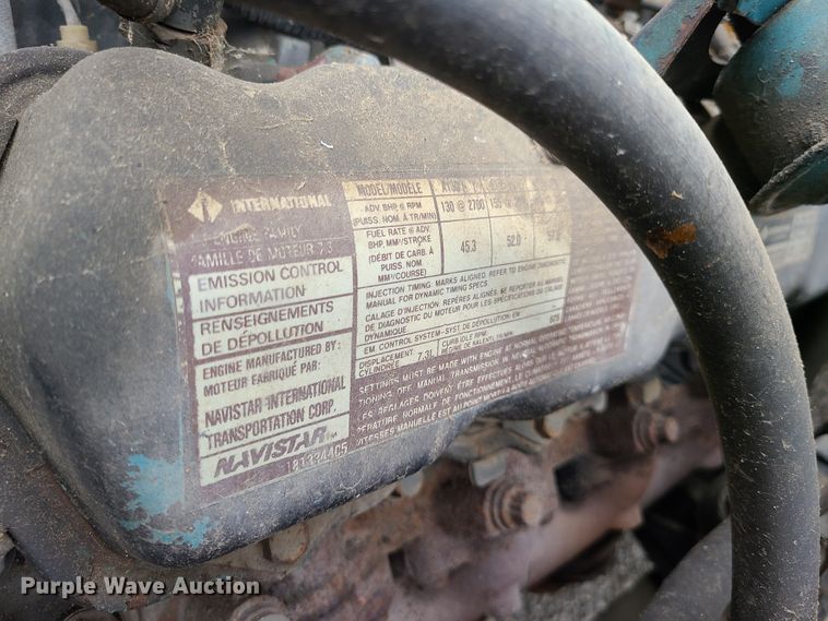 image for item GT9115 1992 International 3700  Blue Bird school bus