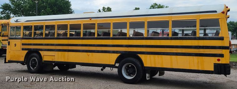 image for item GT9116 1993 Blue Bird TC2000  school bus