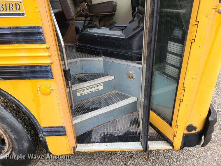 image for item GT9116 1993 Blue Bird TC2000  school bus
