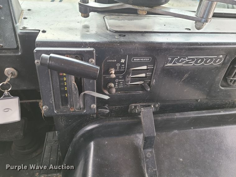 image for item GT9116 1993 Blue Bird TC2000  school bus