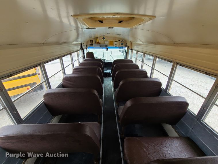 image for item GT9116 1993 Blue Bird TC2000  school bus