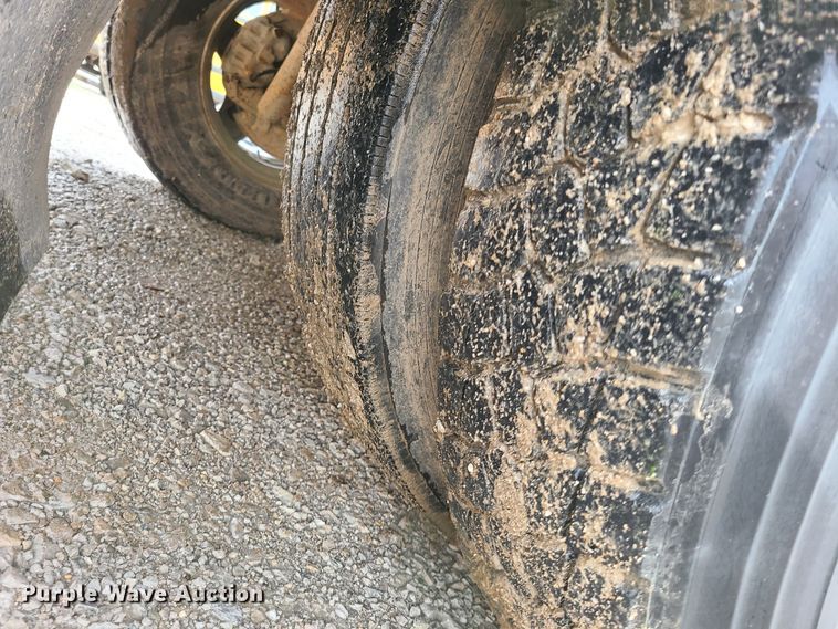 image for item GT9116 1993 Blue Bird TC2000  school bus