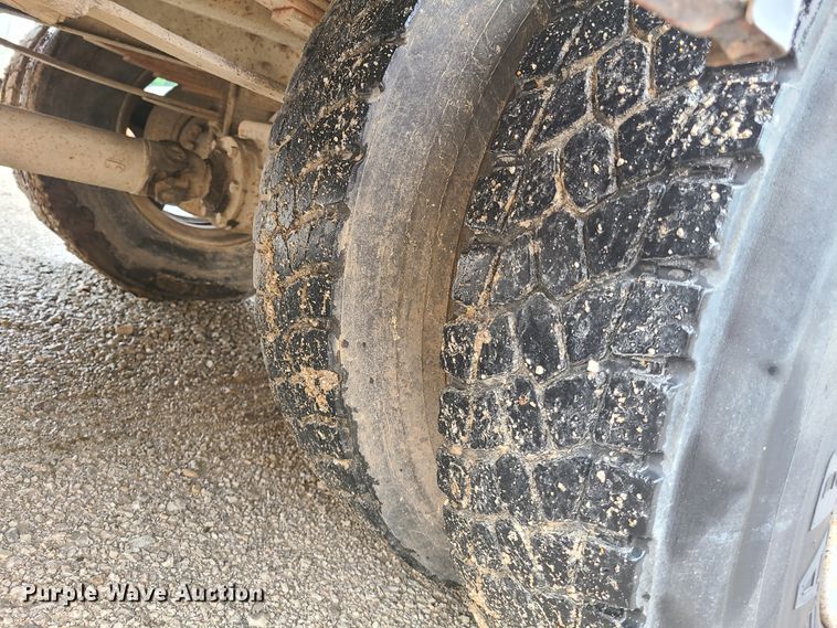 image for item GT9116 1993 Blue Bird TC2000  school bus