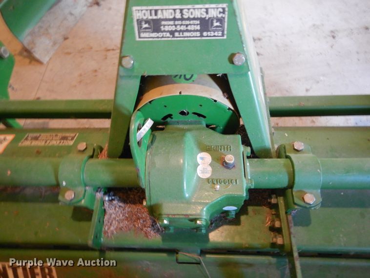 image for item GV9205 2005 John Deere 3320  MFWD tractor