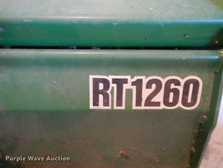 image for item GV9205 2005 John Deere 3320  MFWD tractor