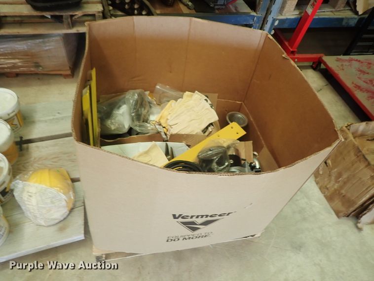 image for item GV9626 Vermeer parts and tools