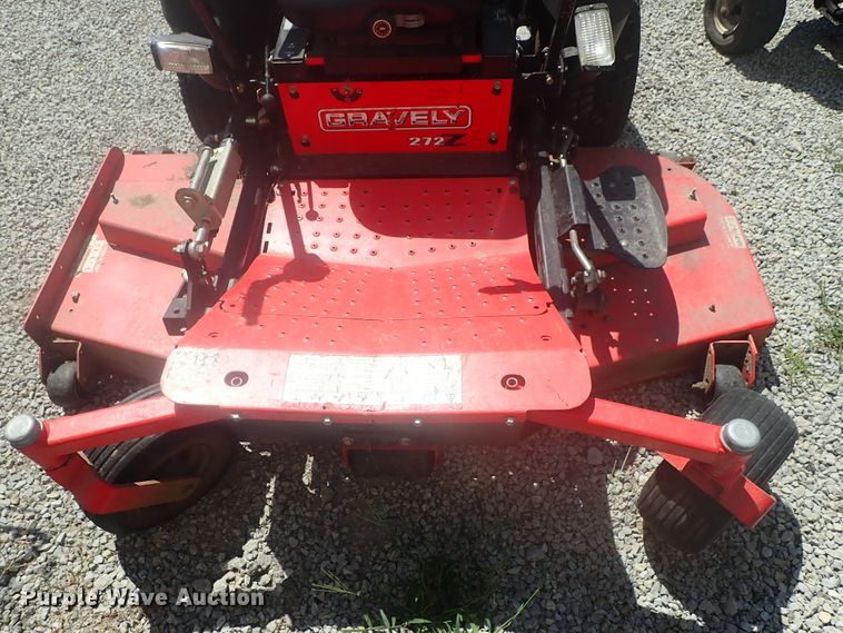 image for item GV9677 Gravely 272 ZTR lawn mower