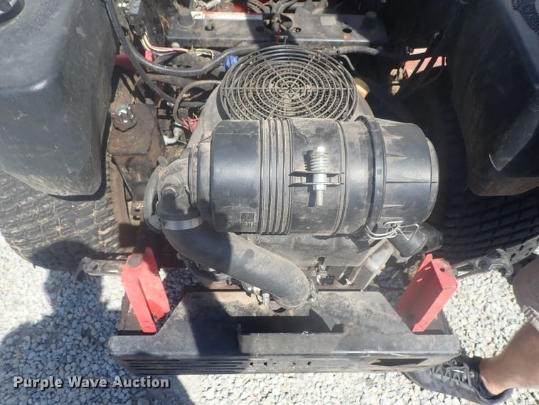 image for item GV9677 Gravely 272 ZTR lawn mower