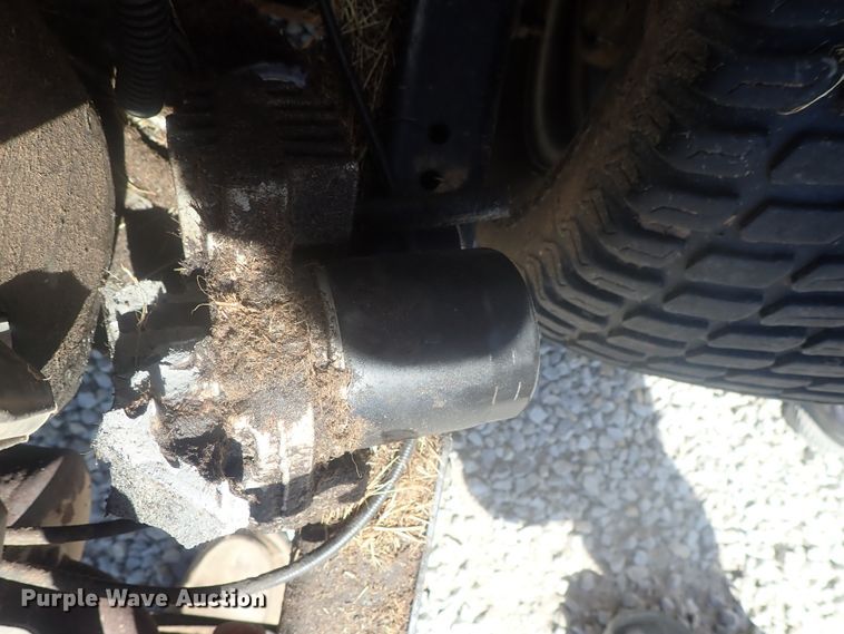 image for item GV9677 Gravely 272 ZTR lawn mower