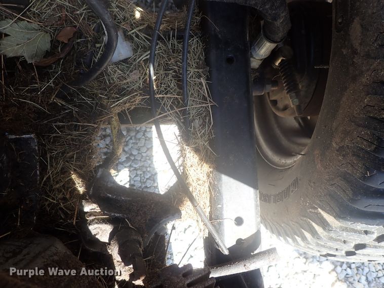 image for item GV9677 Gravely 272 ZTR lawn mower