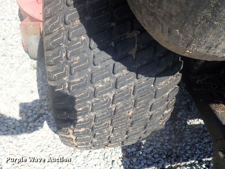 image for item GV9677 Gravely 272 ZTR lawn mower